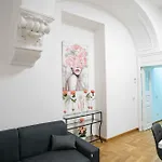 New In! Rose A Santa Lucia * Napoli